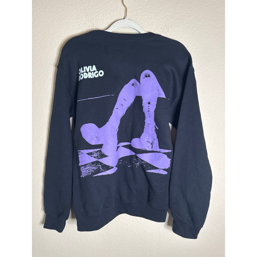 PacSun Bravado Olivia Rodrigo Guts Crewneck Sweatshirt Size Small-Medium New - Picture 4 of 4